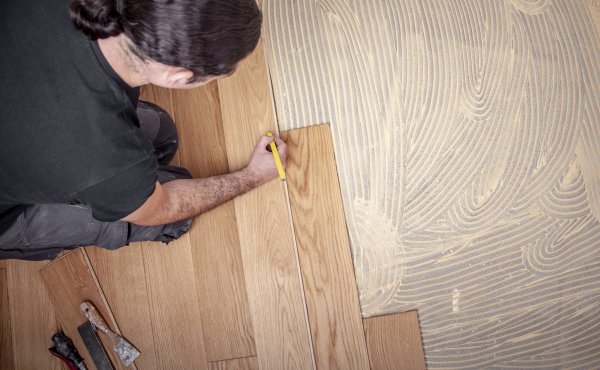Why We Recommend to Glue Down Your Timber Floor