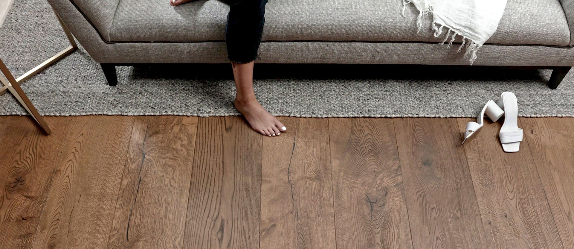 5 Reasons to Choose Prefinished over Unfinished Wood Floors