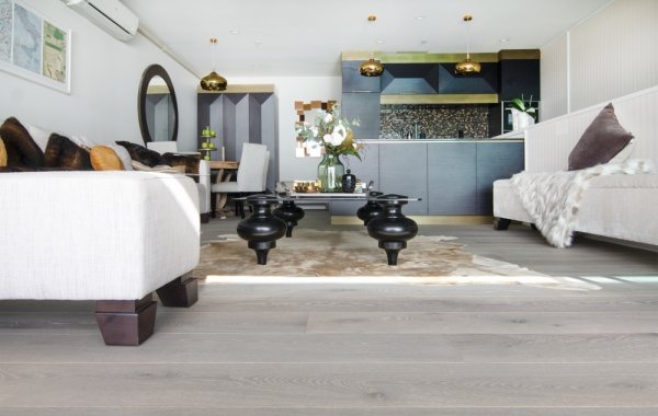 Glamorous Penthouse Apartment Glamorous Penthouse Apartment